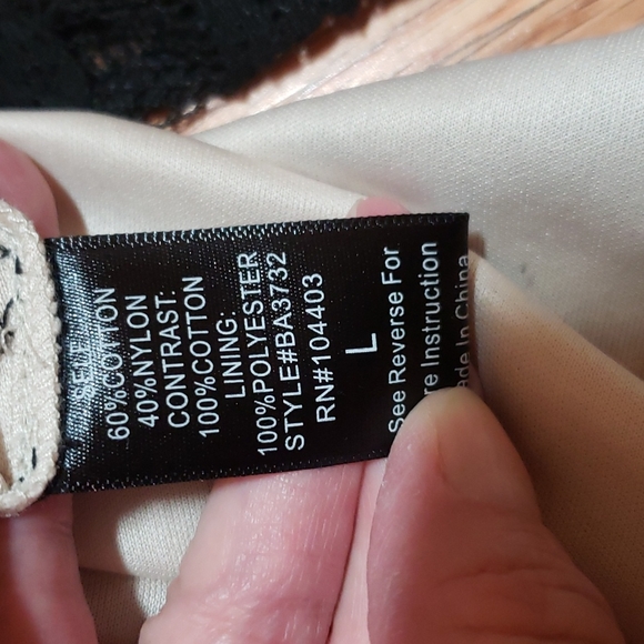 New! Blu Pepper Lace Romper - Picture 4 of 7